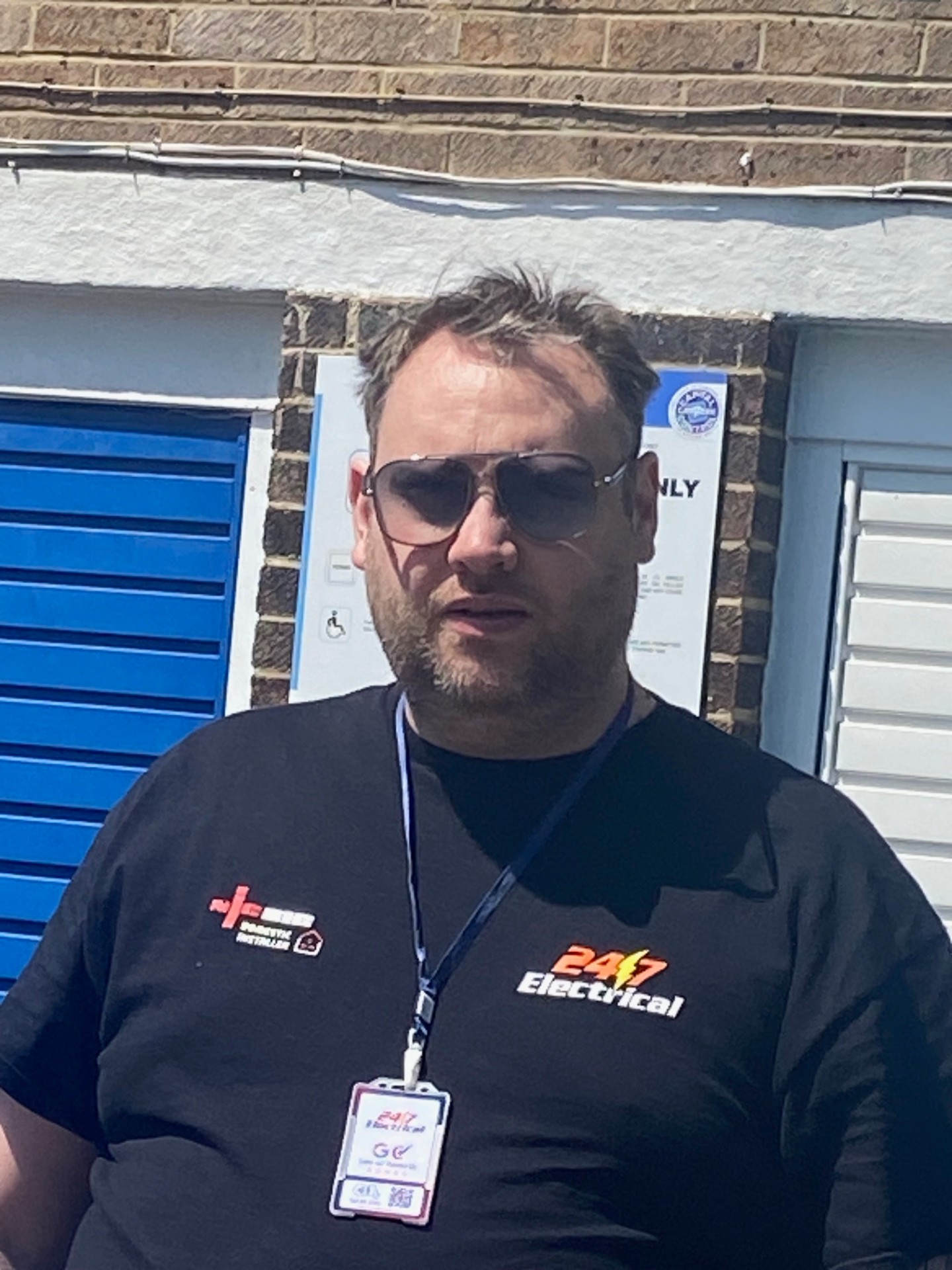 24/7 Electrical engineer professional portrait